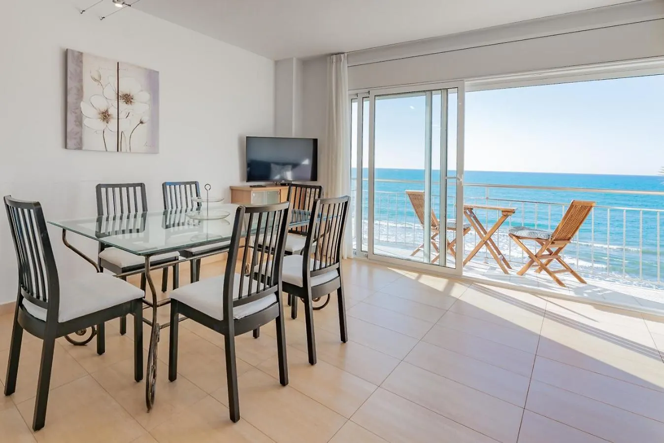 InSitges Sant Sebastia's Beach Spanje