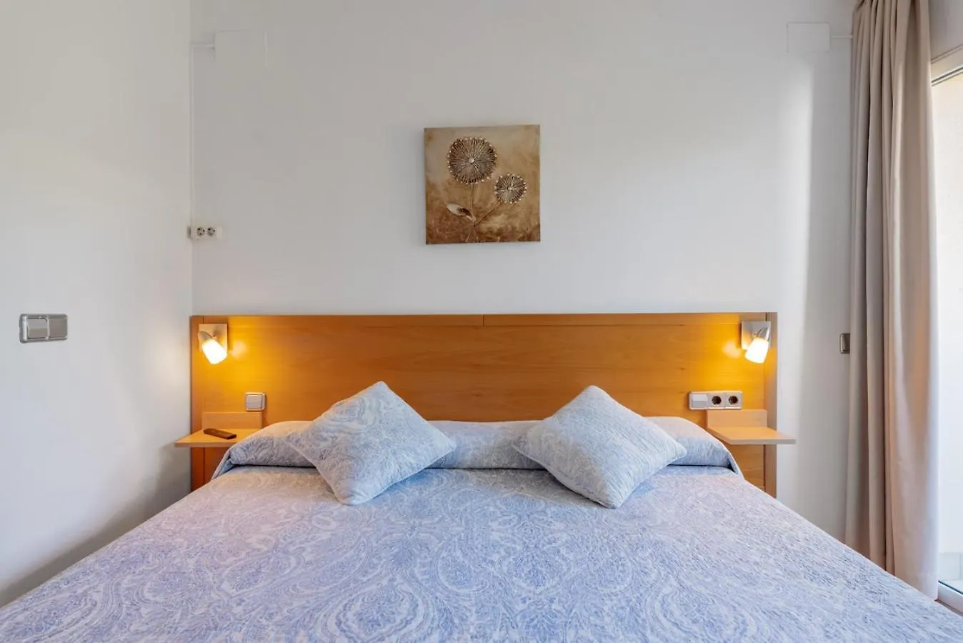 Insitges Sant Sebastia'S Beach 0*, 시체스 스페인
