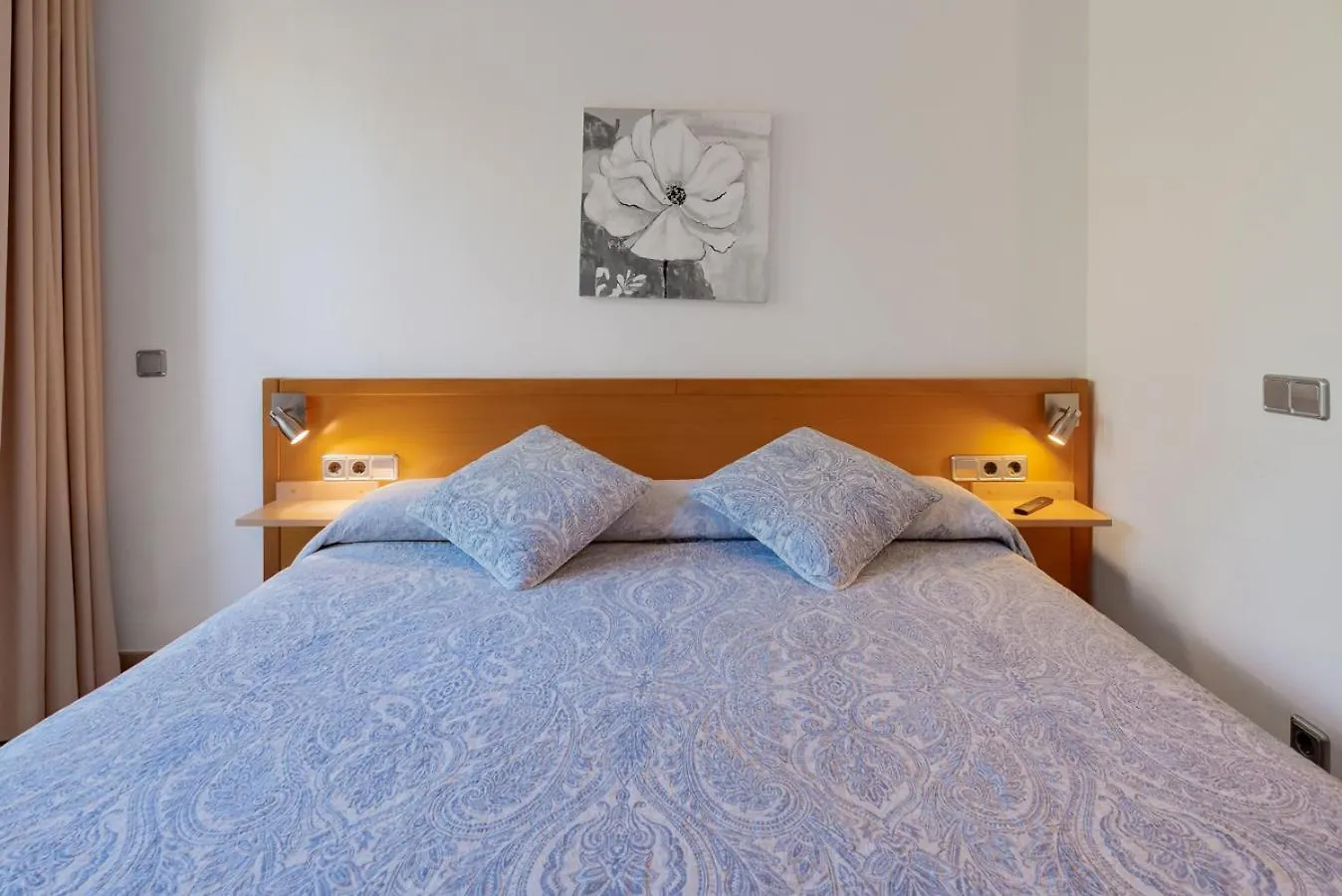 Insitges Sant Sebastia'S Beach Apartment Sitges