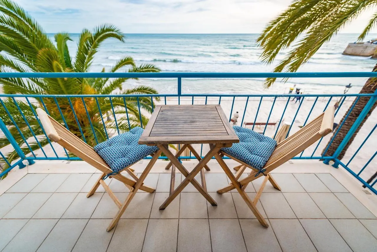 Insitges Sant Sebastia'S Beach 스페인